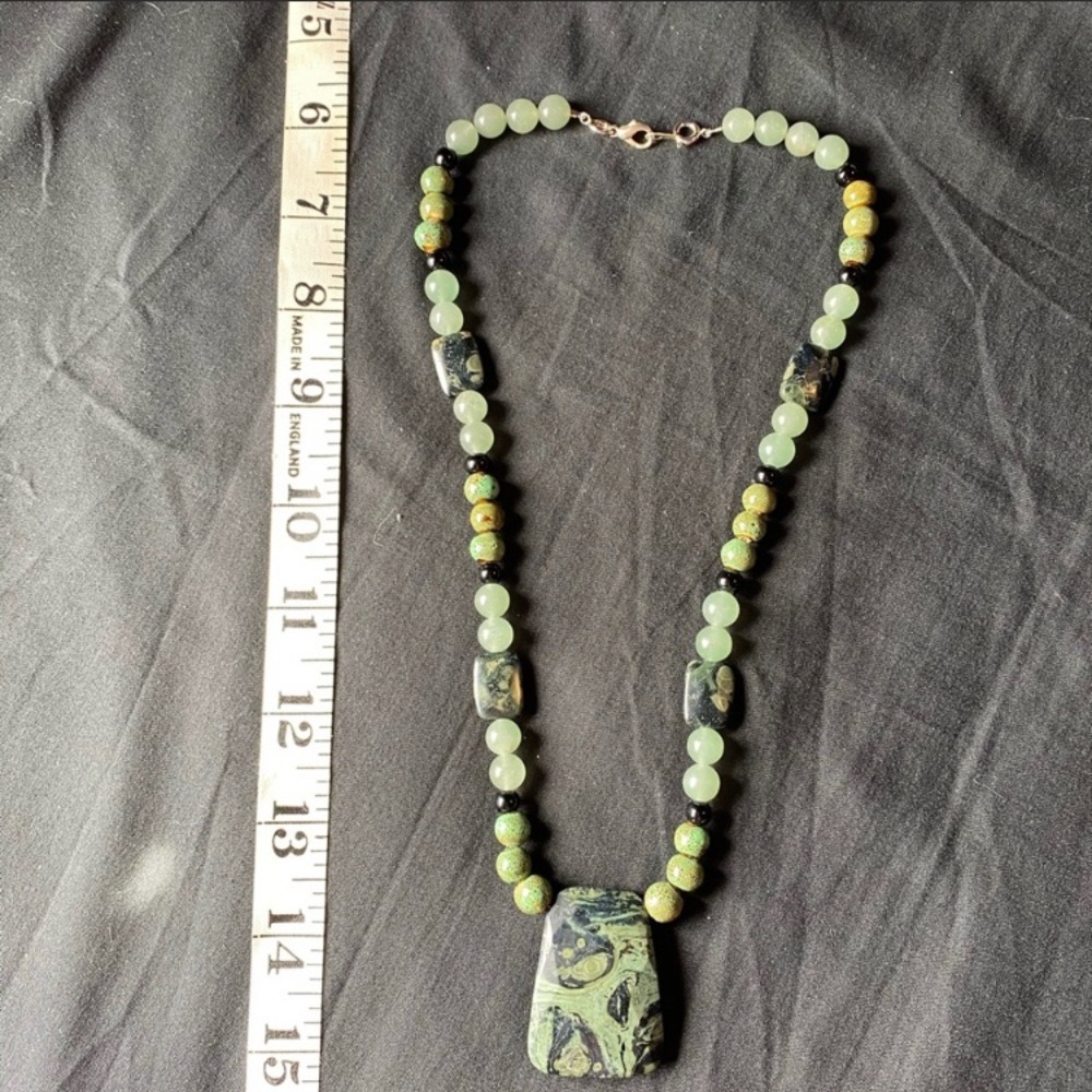 Handmade beaded necklace!!!!